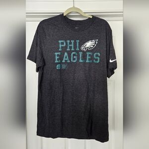 NWT Philadelphia Eagles NFL Tshirt